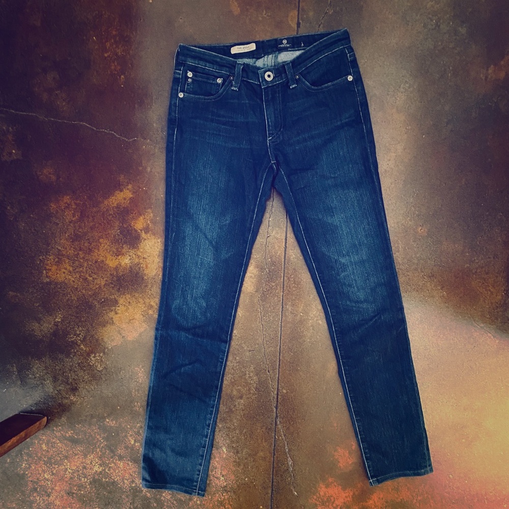 Women’s The Stilt cigarette jean.